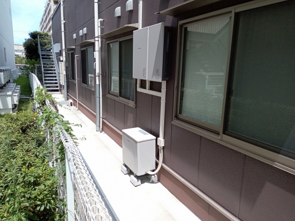 蓄電システムの設置工事を完了しました
